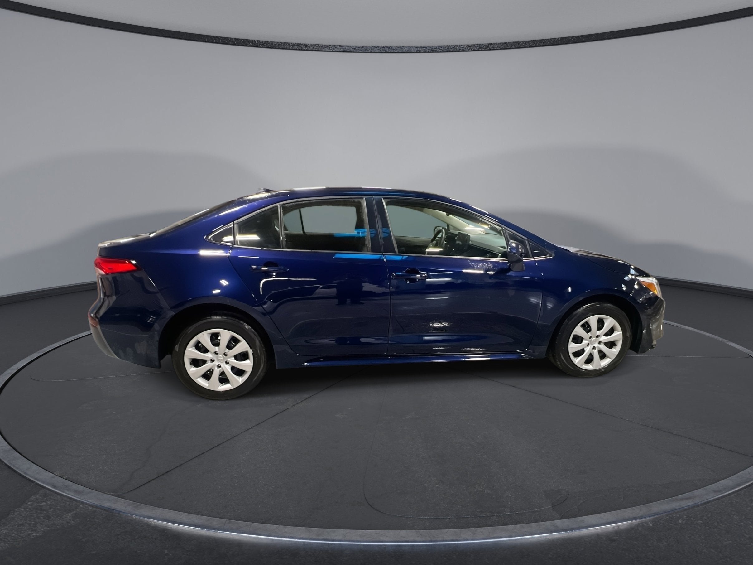 2025 Toyota Corolla LE's photo