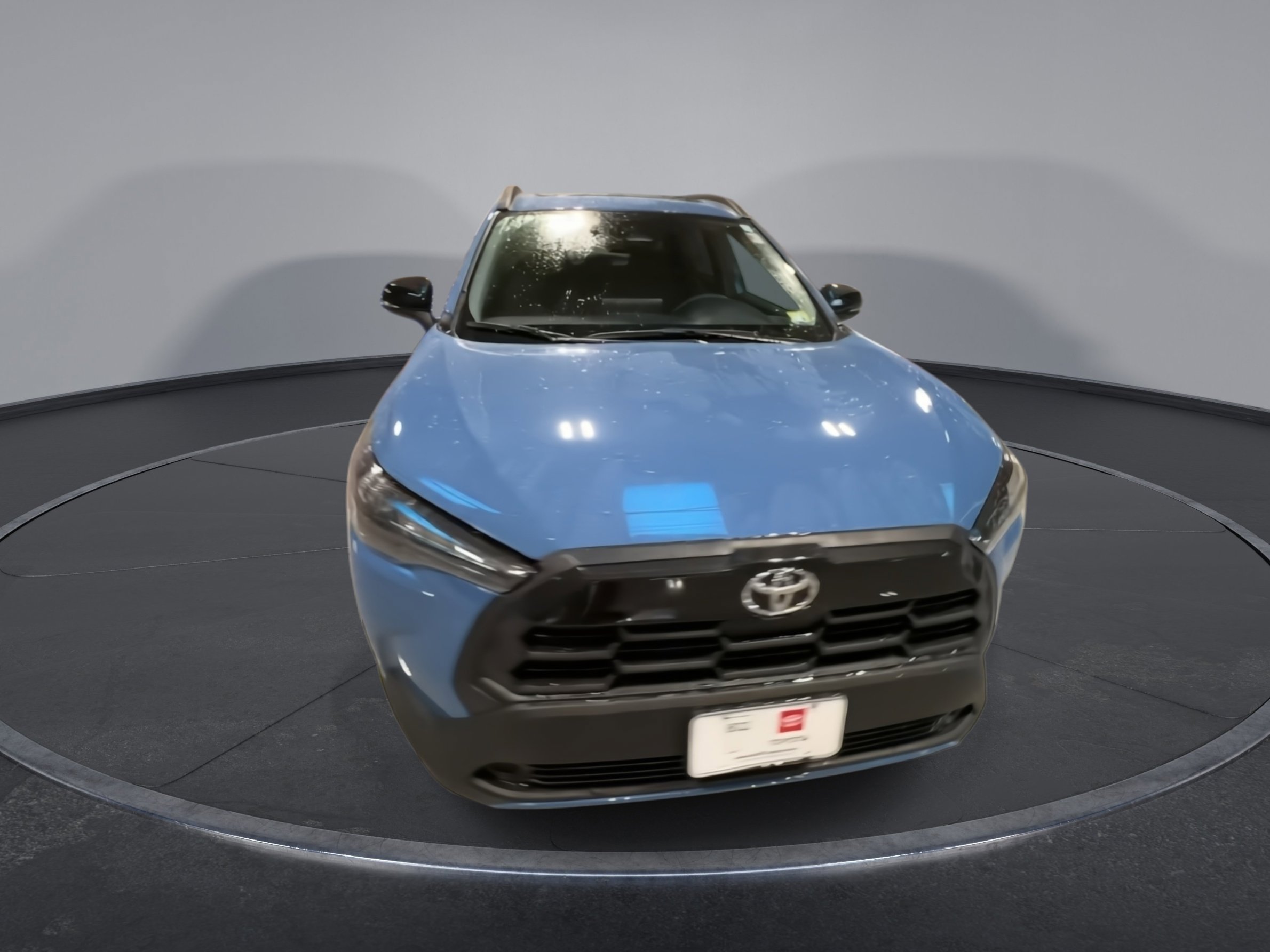 2026 Toyota Corolla Cross LE photo 2