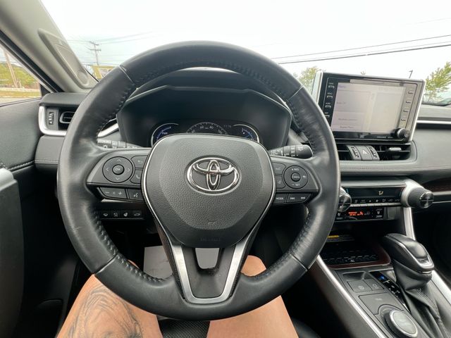 2020 Toyota RAV4 Limited - Photo 27