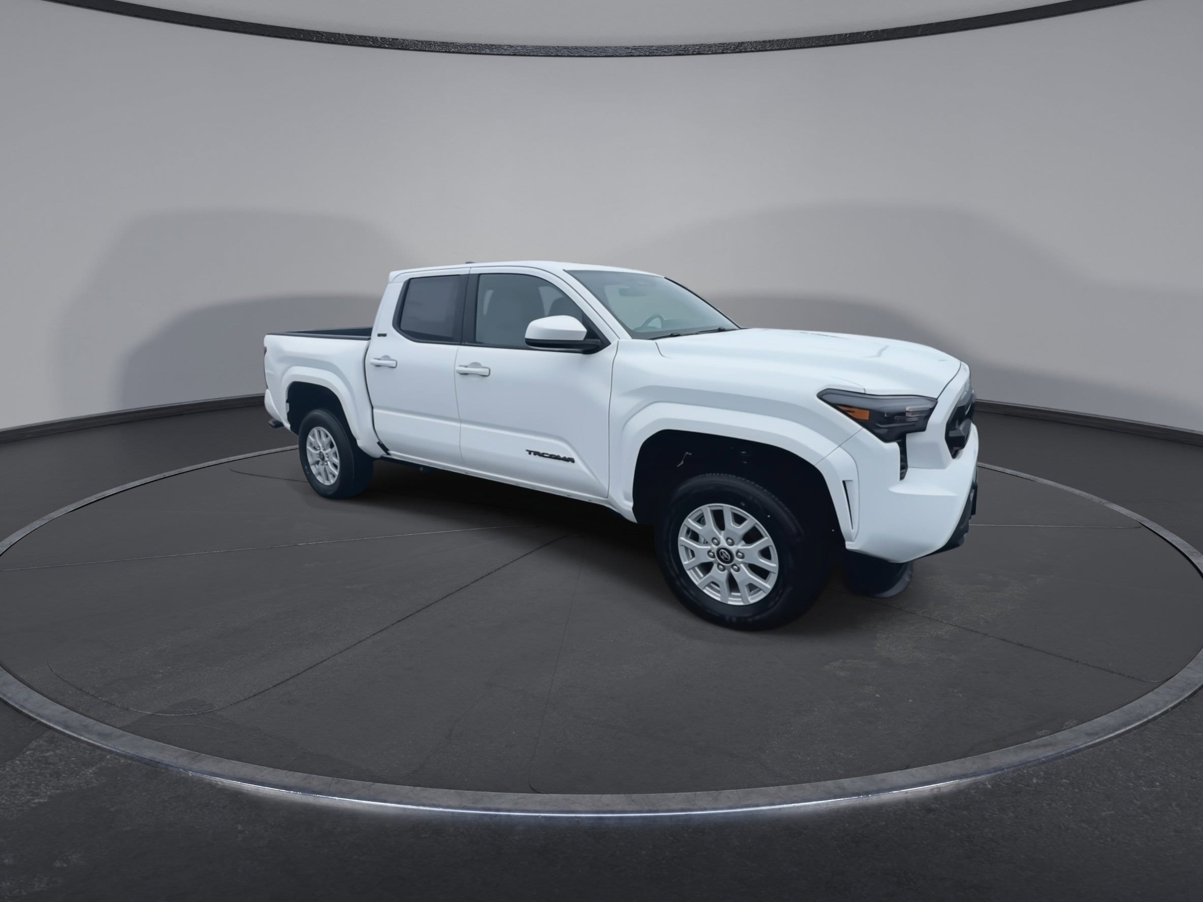 2025 Toyota Tacoma SR5's photo