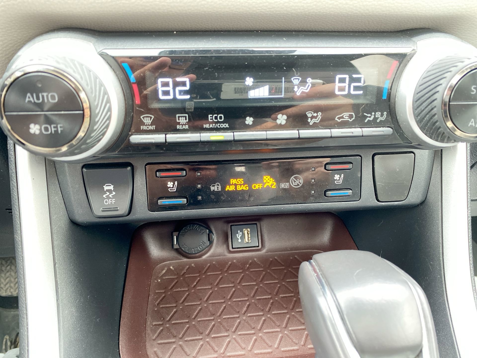 2023 Toyota RAV4 Limited - Photo 21