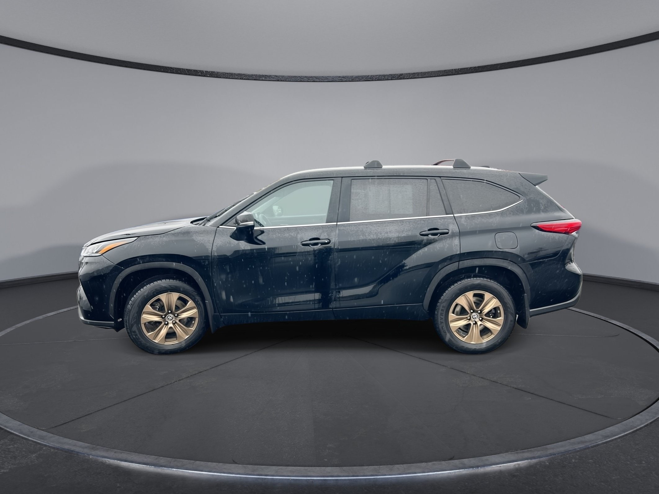 2023 Toyota Highlander Bronze Edition