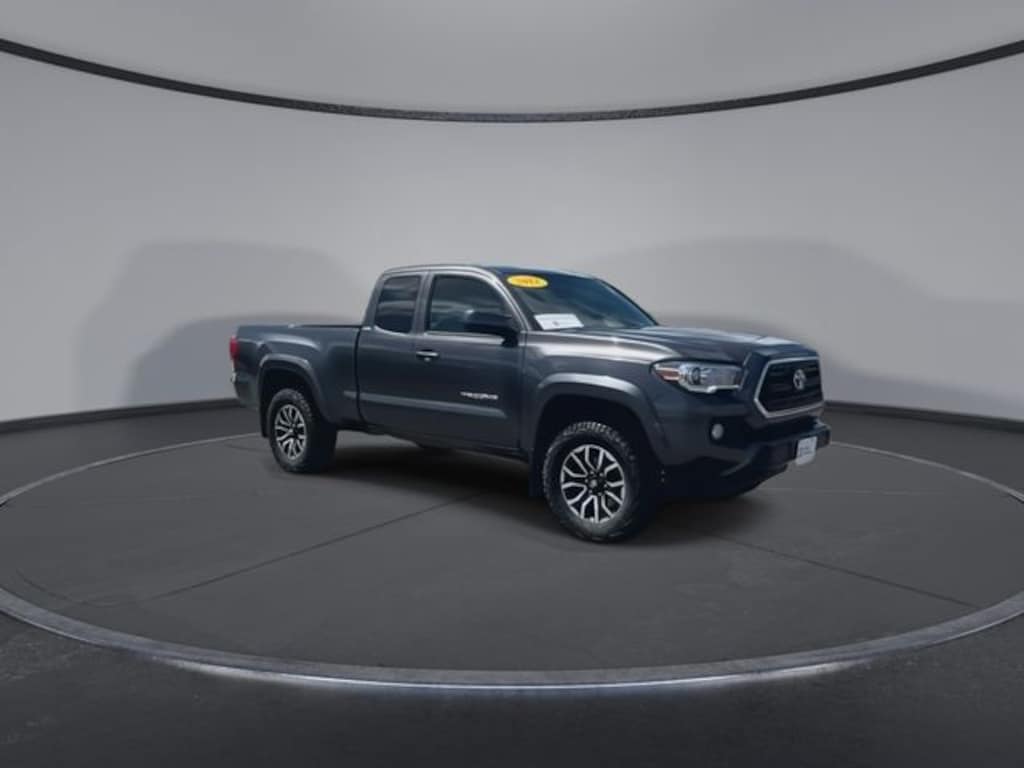 Certified 2017 Toyota Tacoma SR5 V6 Truck Access Cab