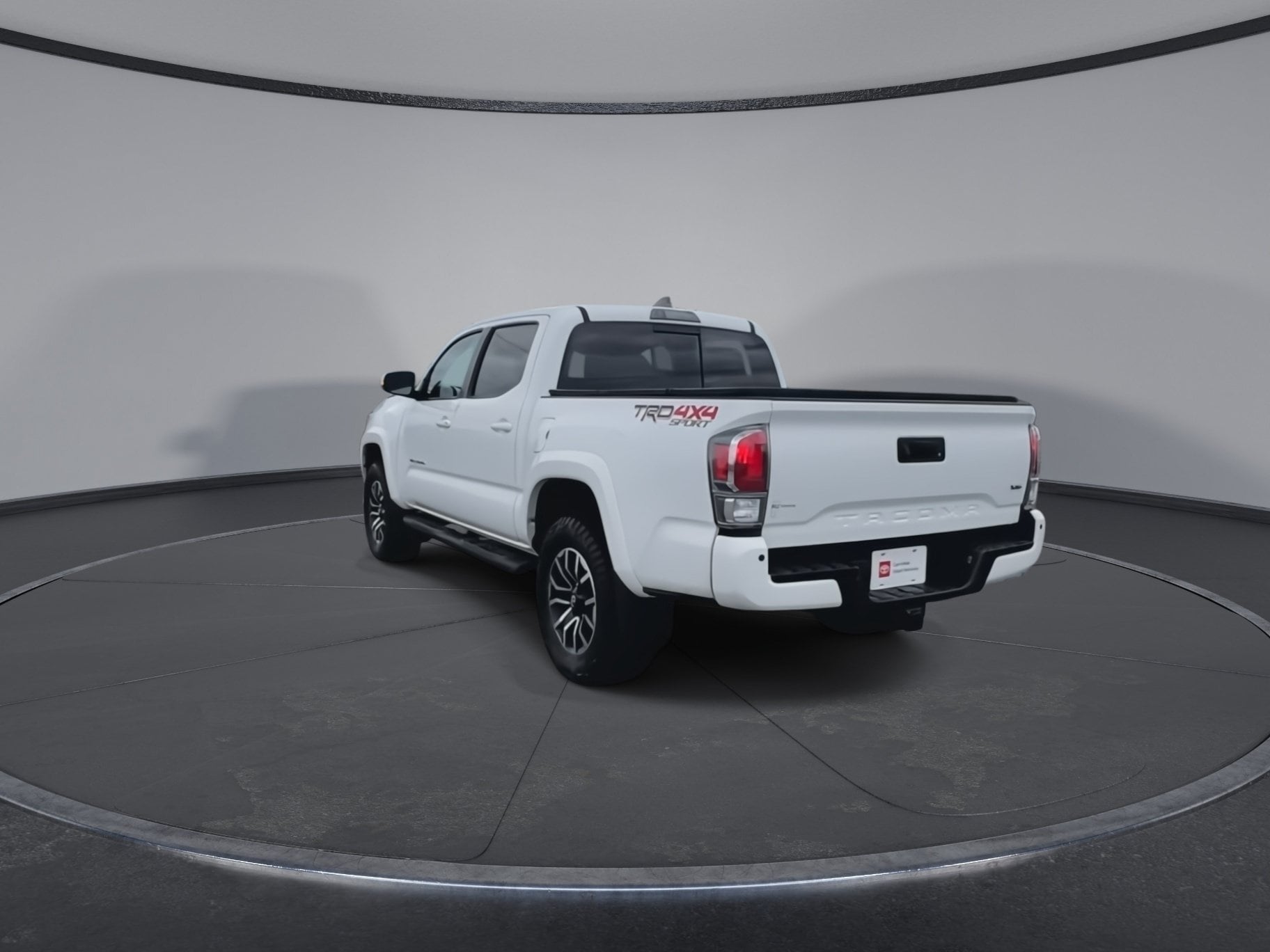 2021 Toyota Tacoma SR5 - Photo 4