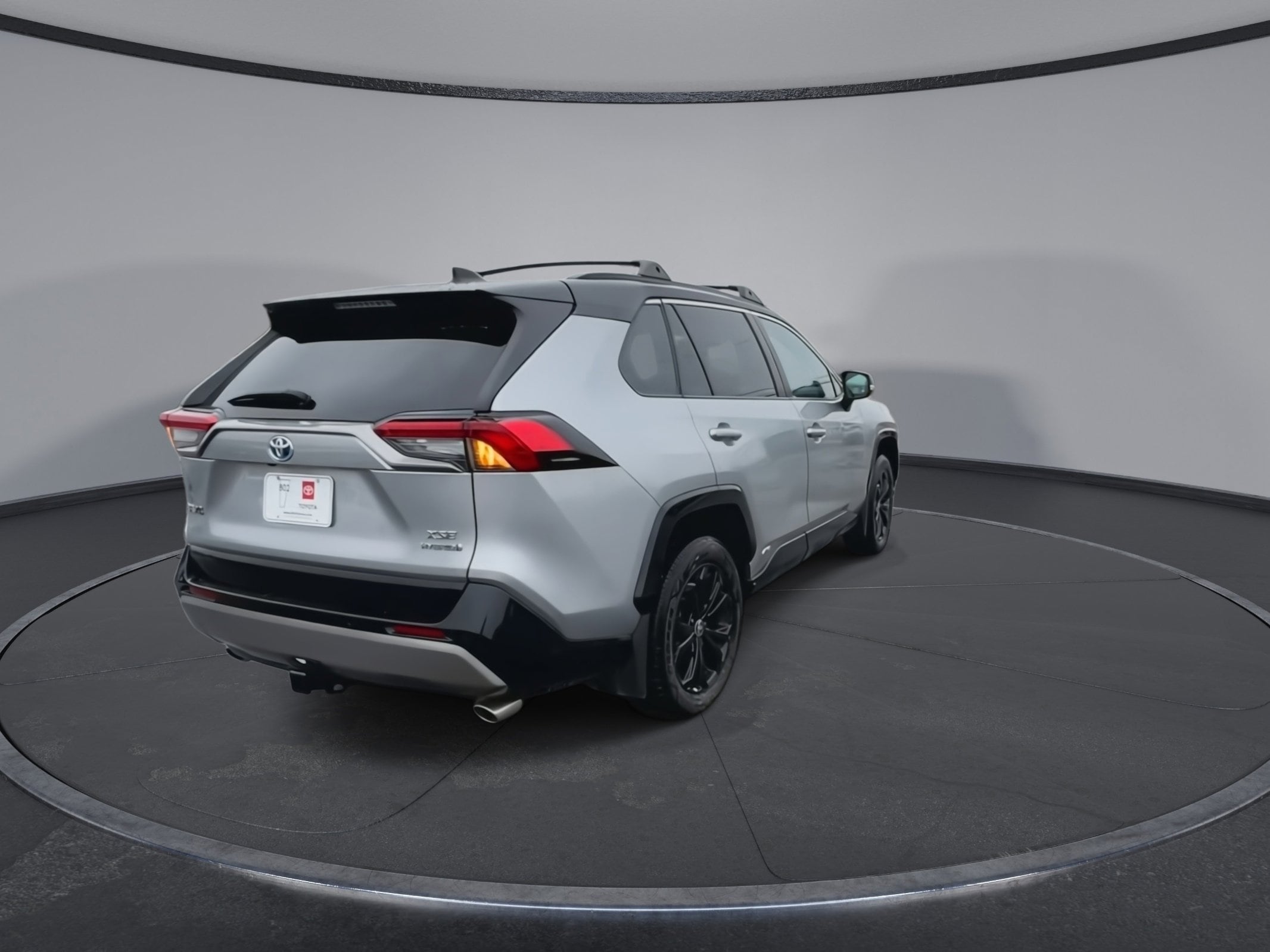 2024 Toyota RAV4 XSE - Photo 12