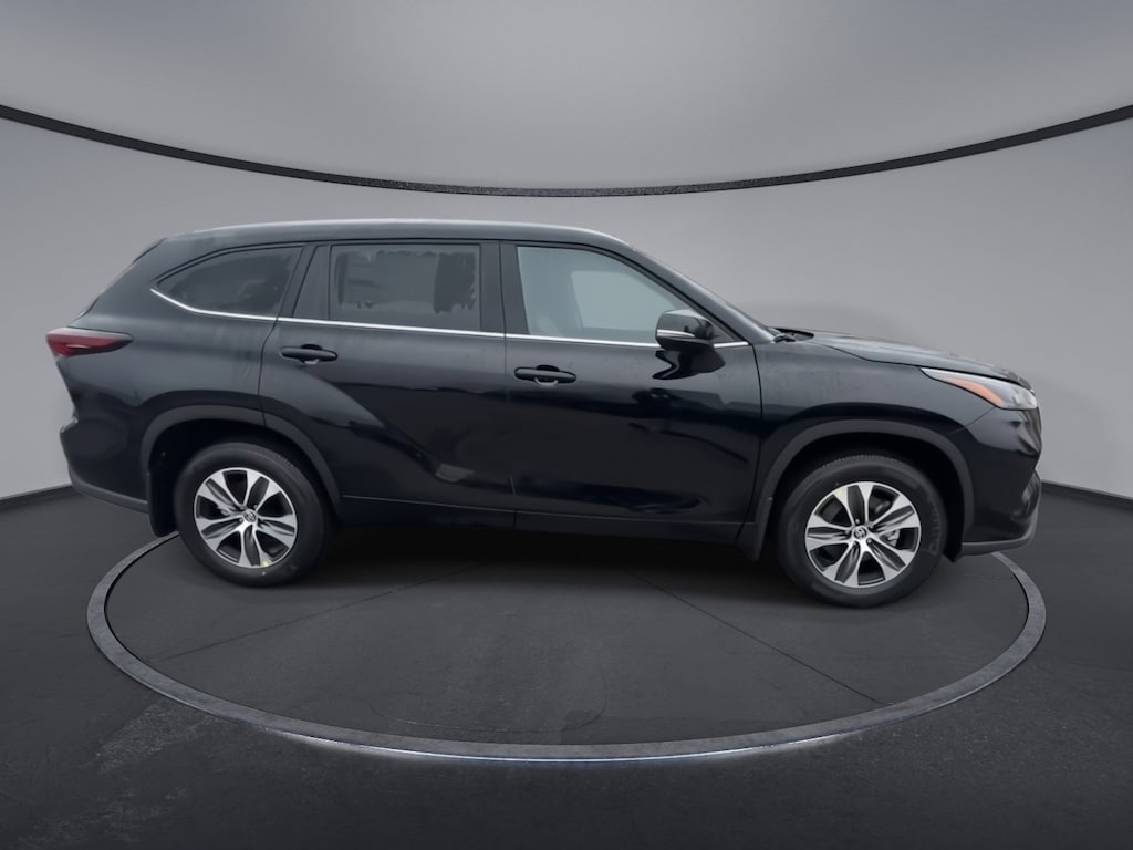 New 2026 Toyota Highlander XLE XLE AWD