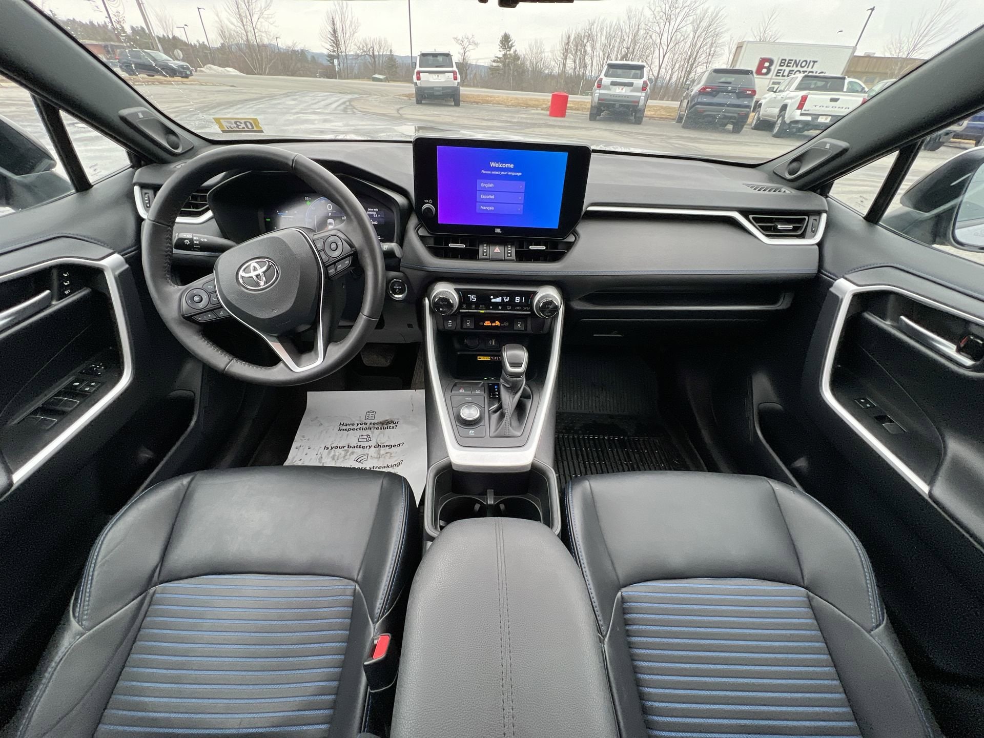 2024 Toyota RAV4 XSE - Photo 15