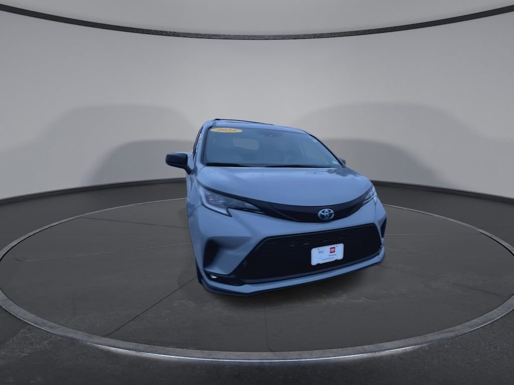 Used 2025 Toyota Sienna XSE 7 Passenger Van Passenger Van