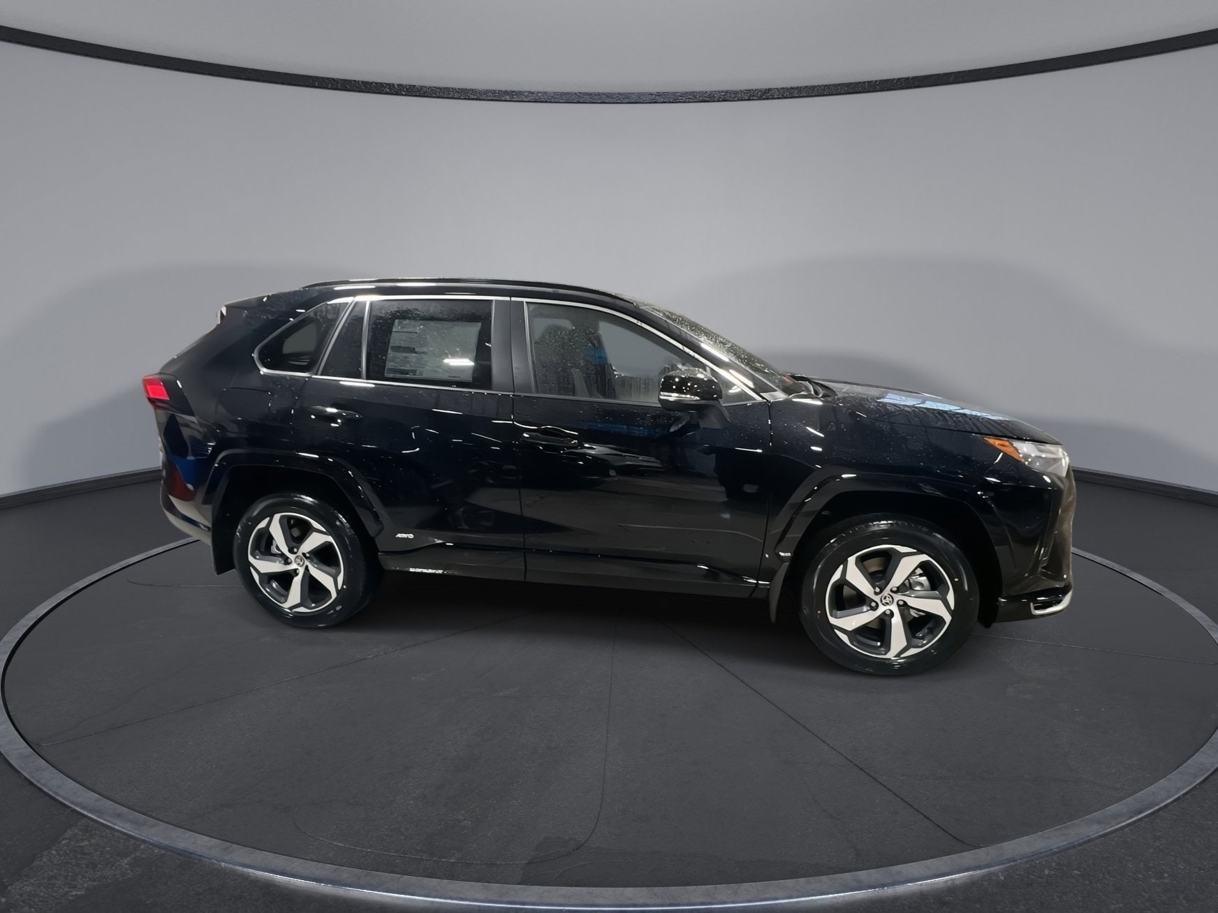 2025 Toyota RAV4 SE's photo