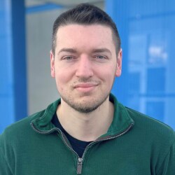 Staff member Andrew Toro from ID_059493