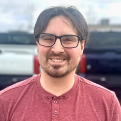 Staff member Cameron Agnew  from ID_785b7c