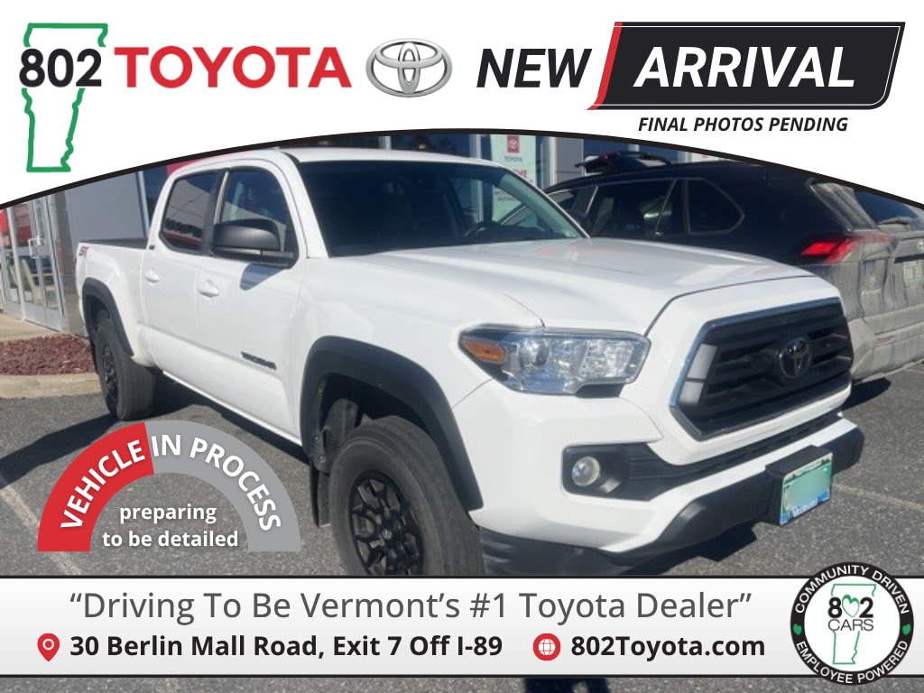 2023 Toyota Tacoma SR5's photo