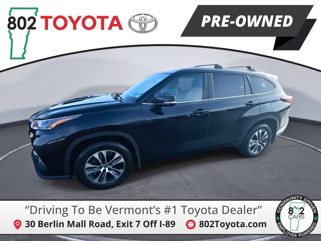 2024 Toyota Highlander XLE's photo