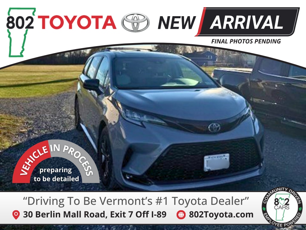 2025 Toyota Sienna XSE's photo