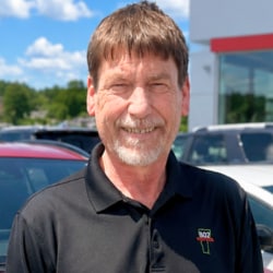Staff member Brad Camp from ID_1d4724