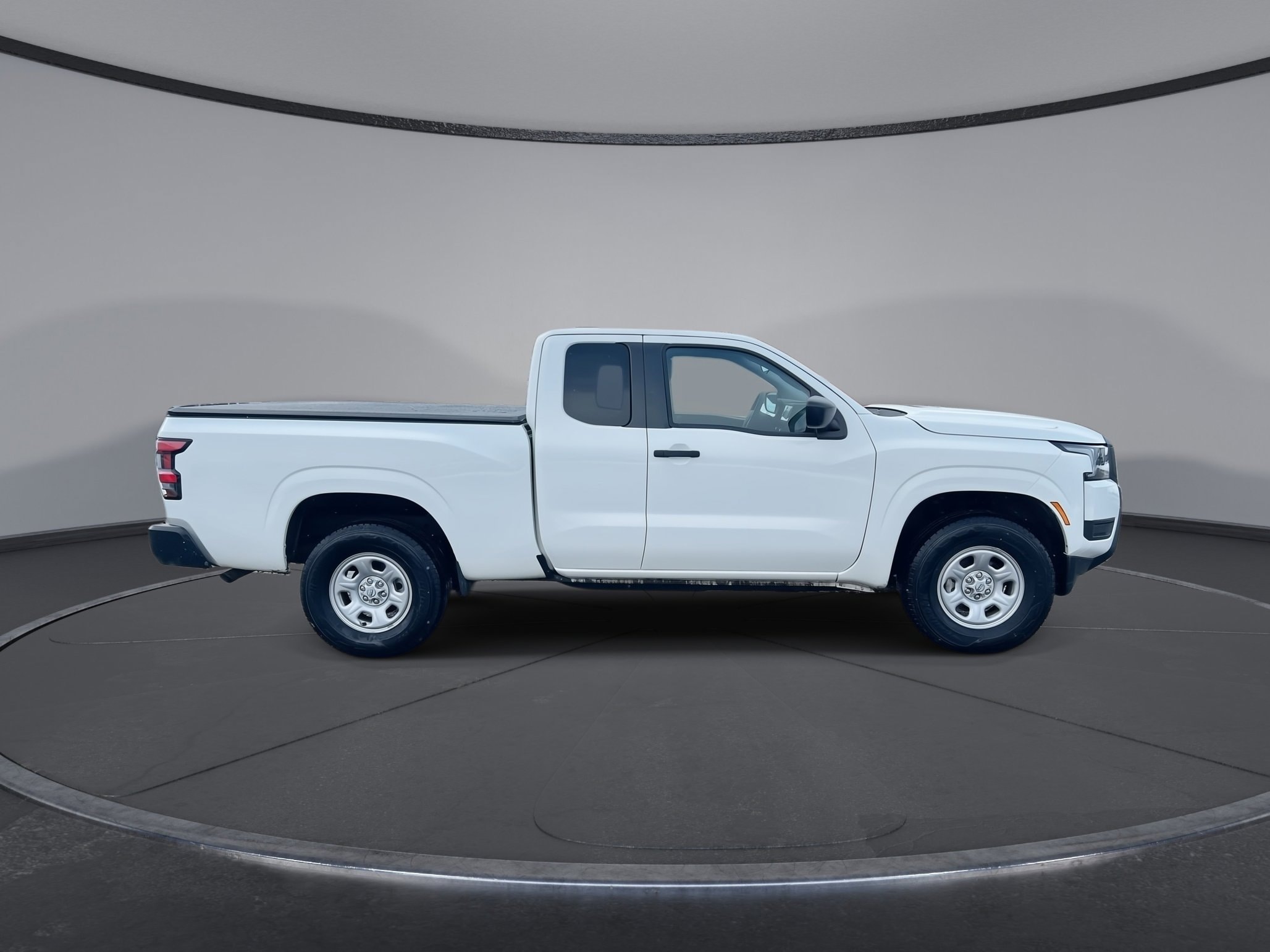 2025 Nissan Frontier S's photo