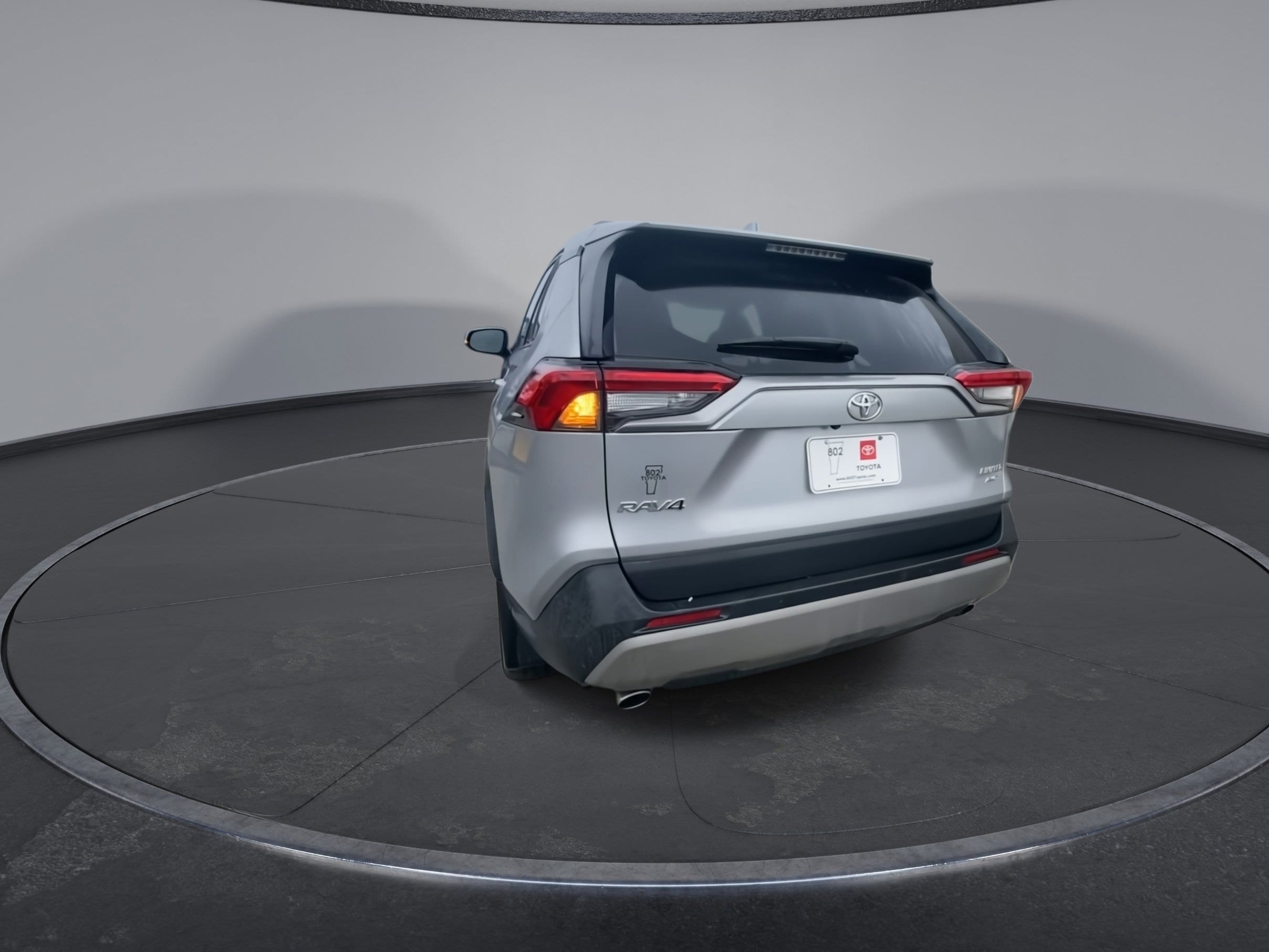 2023 Toyota RAV4 Limited - Photo 10