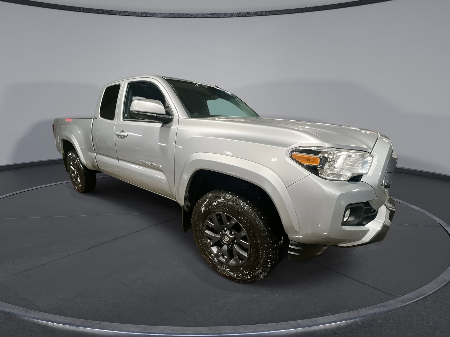 2021 Toyota Tacoma SR5's photo