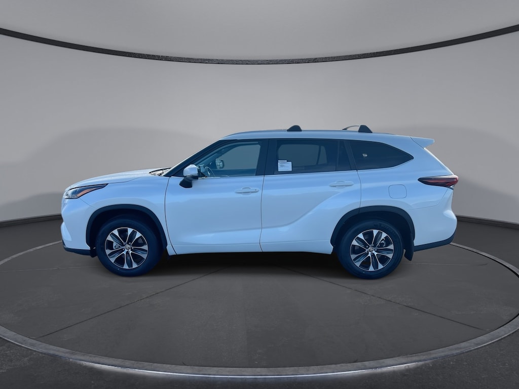 New 2025 Toyota Highlander XLE XLE AWD
