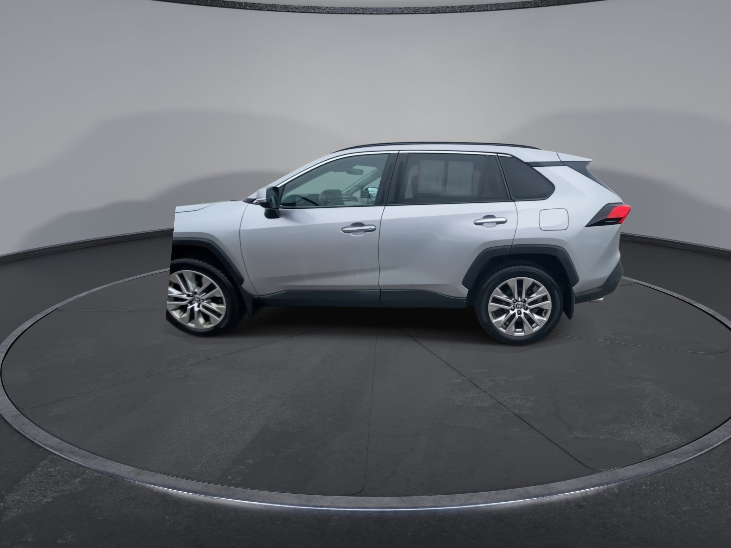 2023 Toyota RAV4 Limited - Photo 8