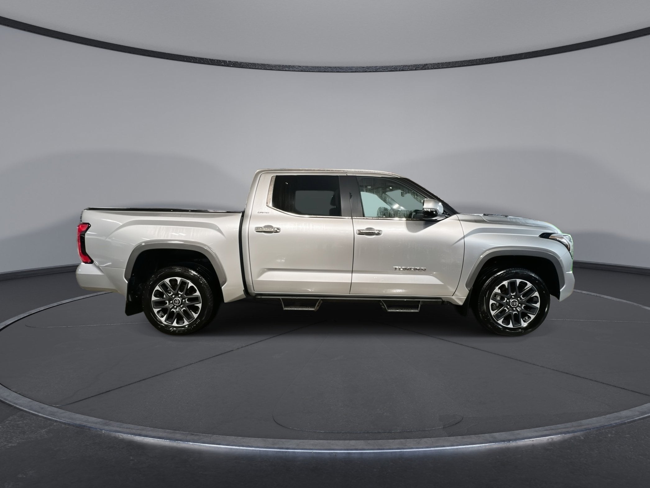 2024 Toyota Tundra Limited's photo