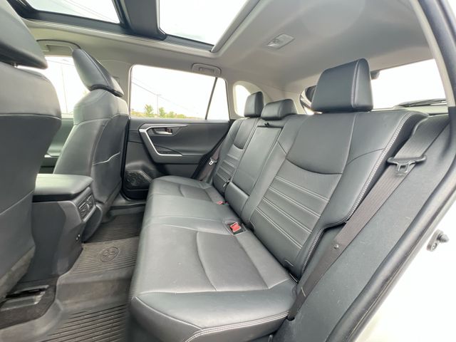 2020 Toyota RAV4 Limited - Photo 19