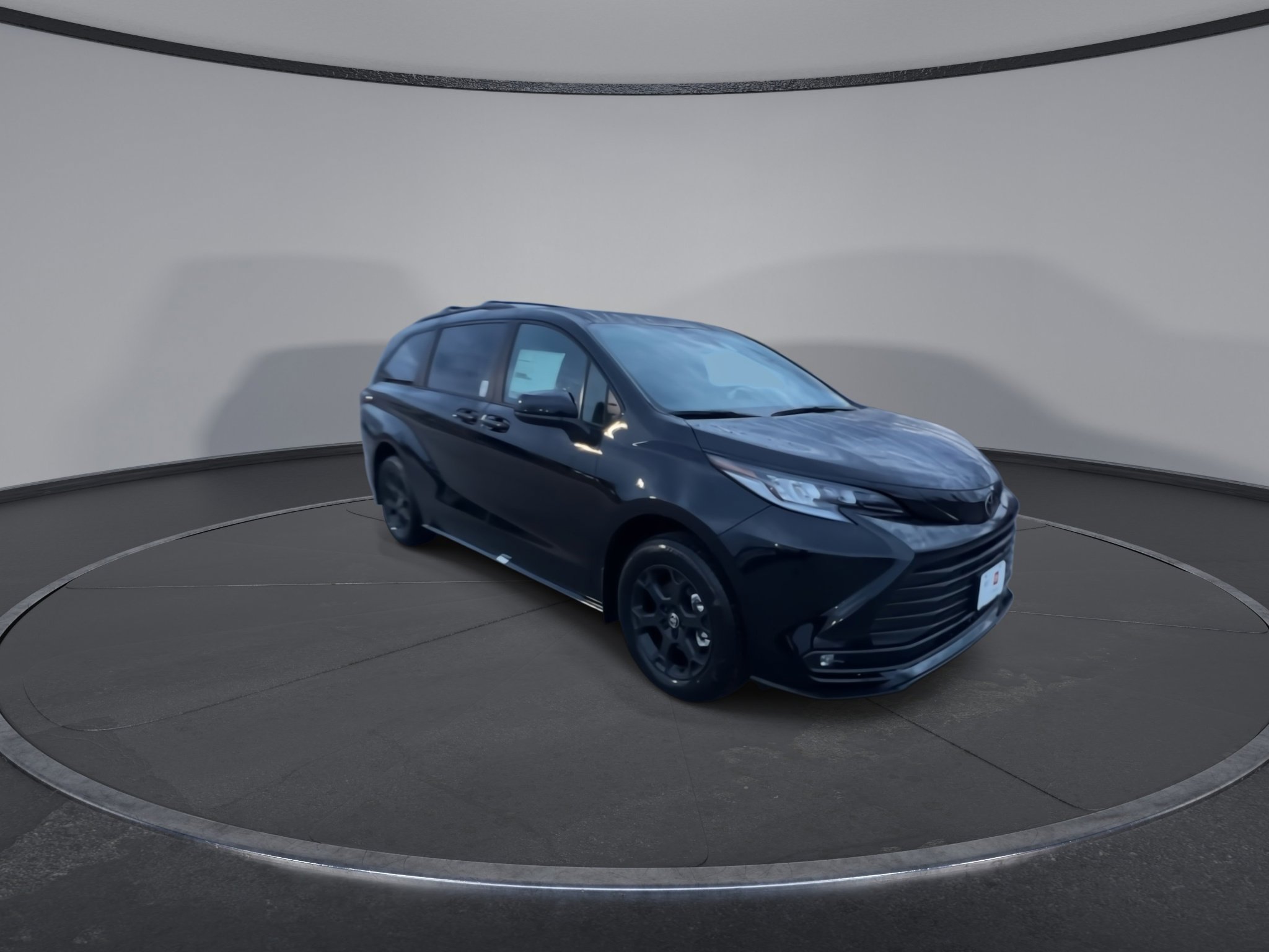2026 Toyota Sienna Woodland Edition photo 3