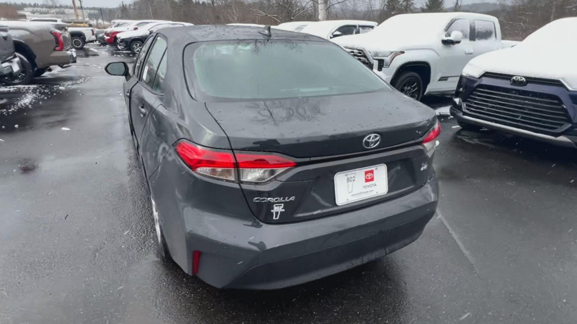 2026 Toyota Corolla LE photo 3