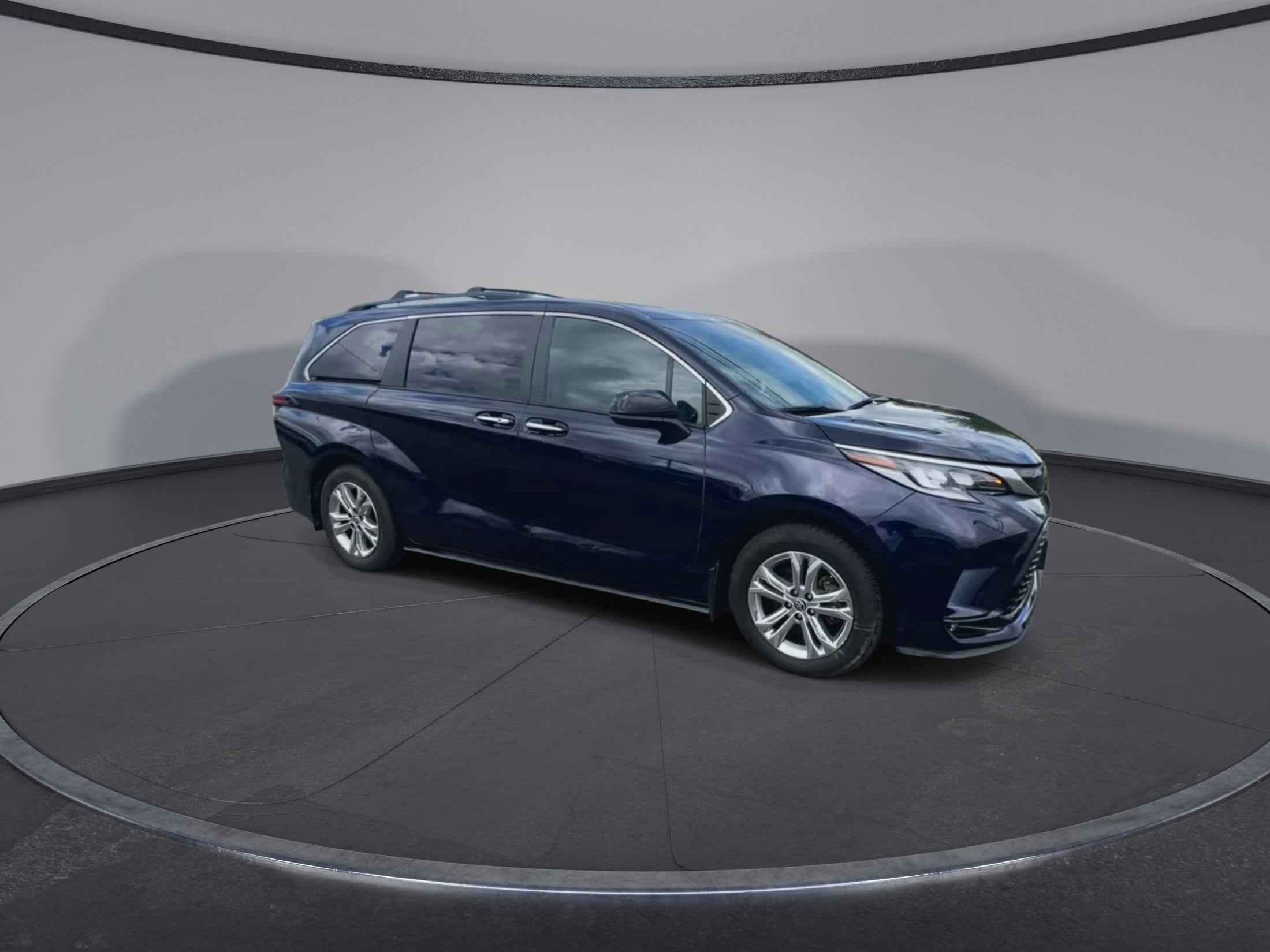 Used 2022 Toyota Sienna XSE with VIN 5TDDSKFC4NS071859 for sale in Berlin, VT