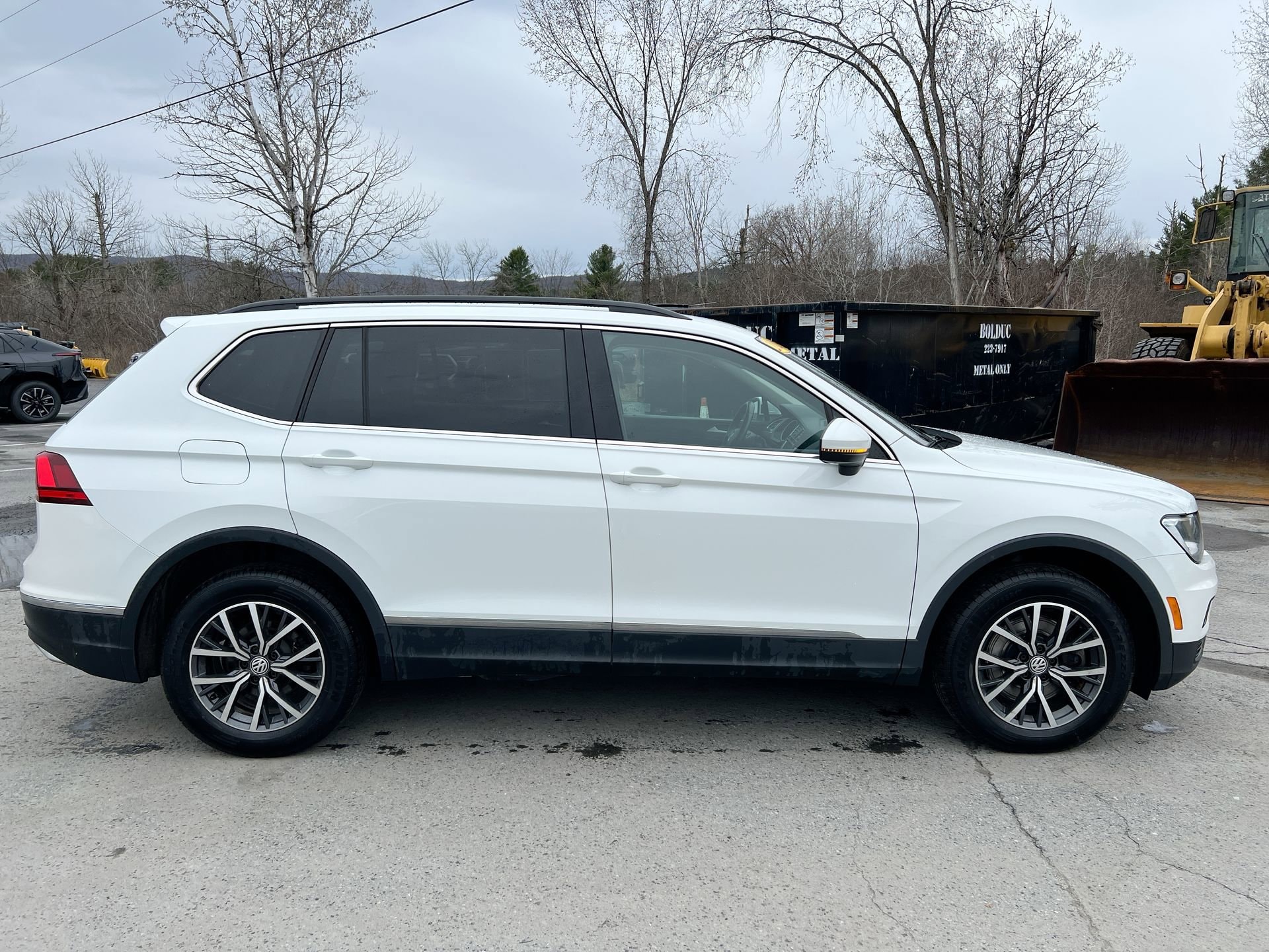 Used 2020 Volkswagen Tiguan SE with VIN 3VV2B7AX5LM102033 for sale in Berlin, VT