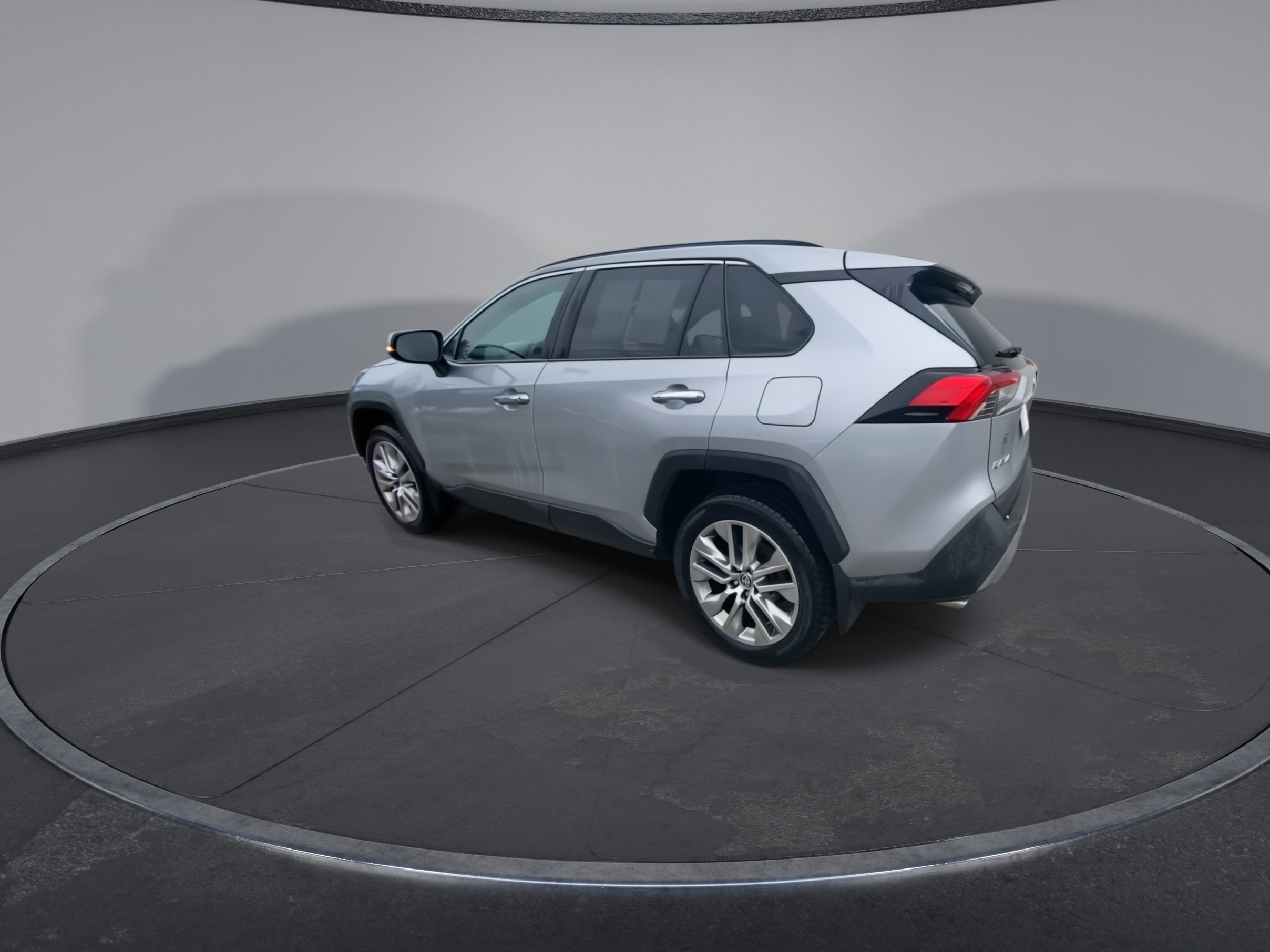 2023 Toyota RAV4 Limited - Photo 9