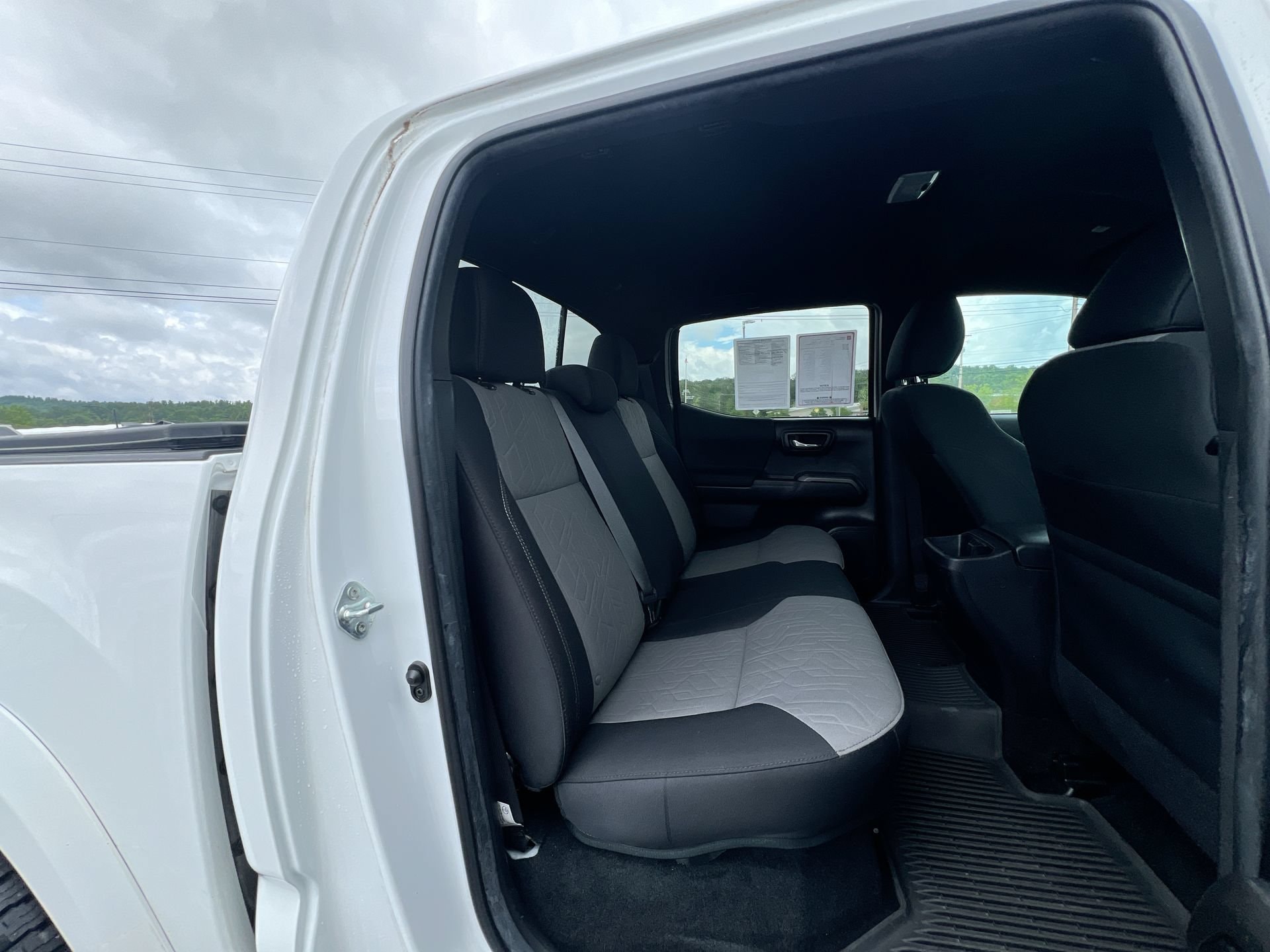 2021 Toyota Tacoma SR5 - Photo 16