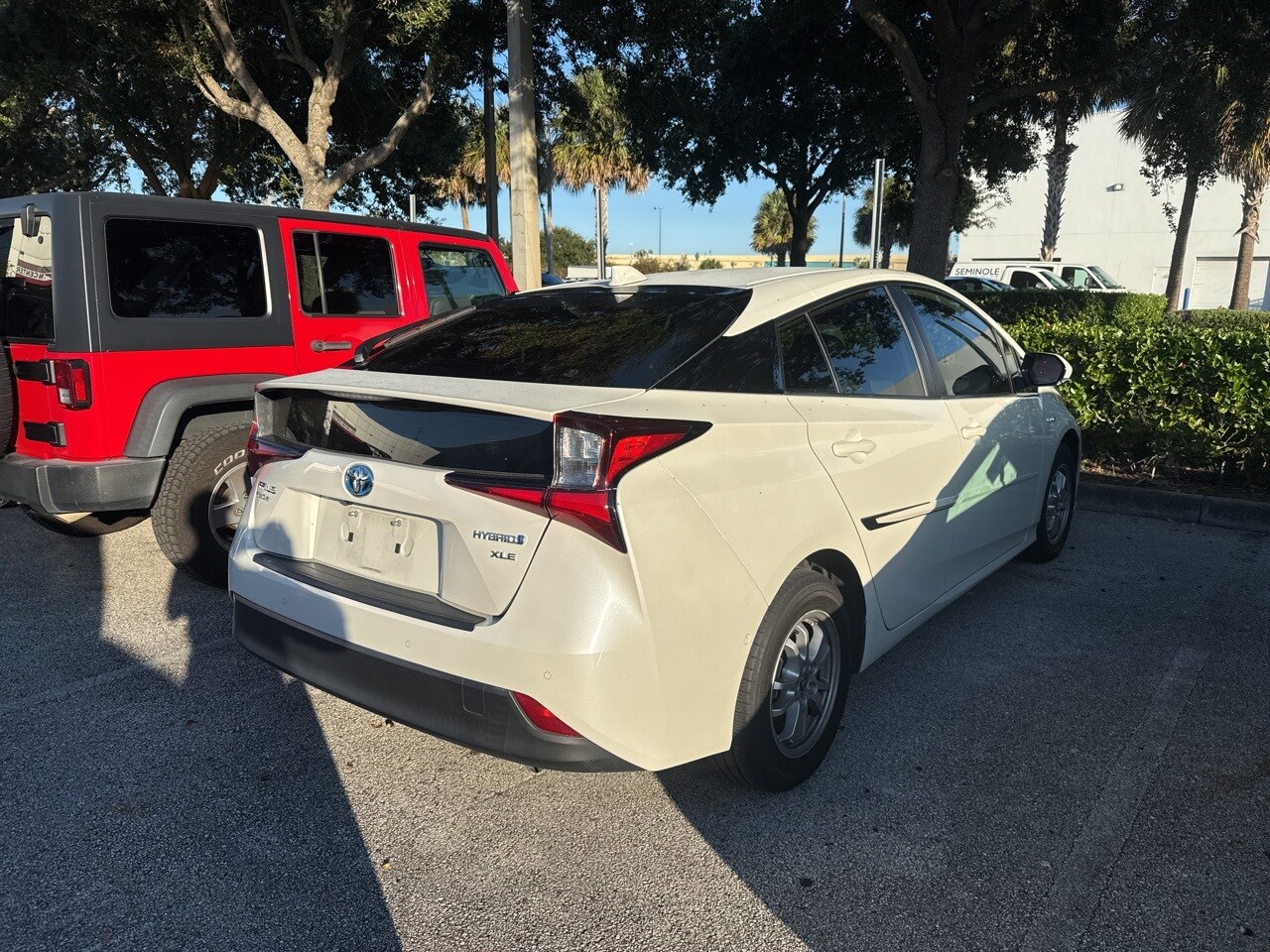 2020 Toyota Prius XLE AWD-e photo 3