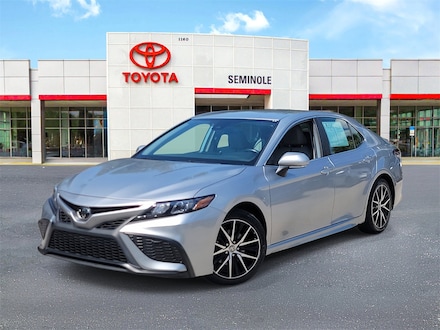2023 Toyota Camry SE Sedan