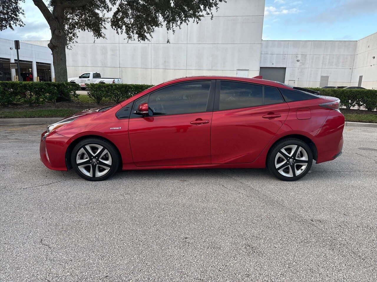 2016 Toyota Prius Four Touring photo 2