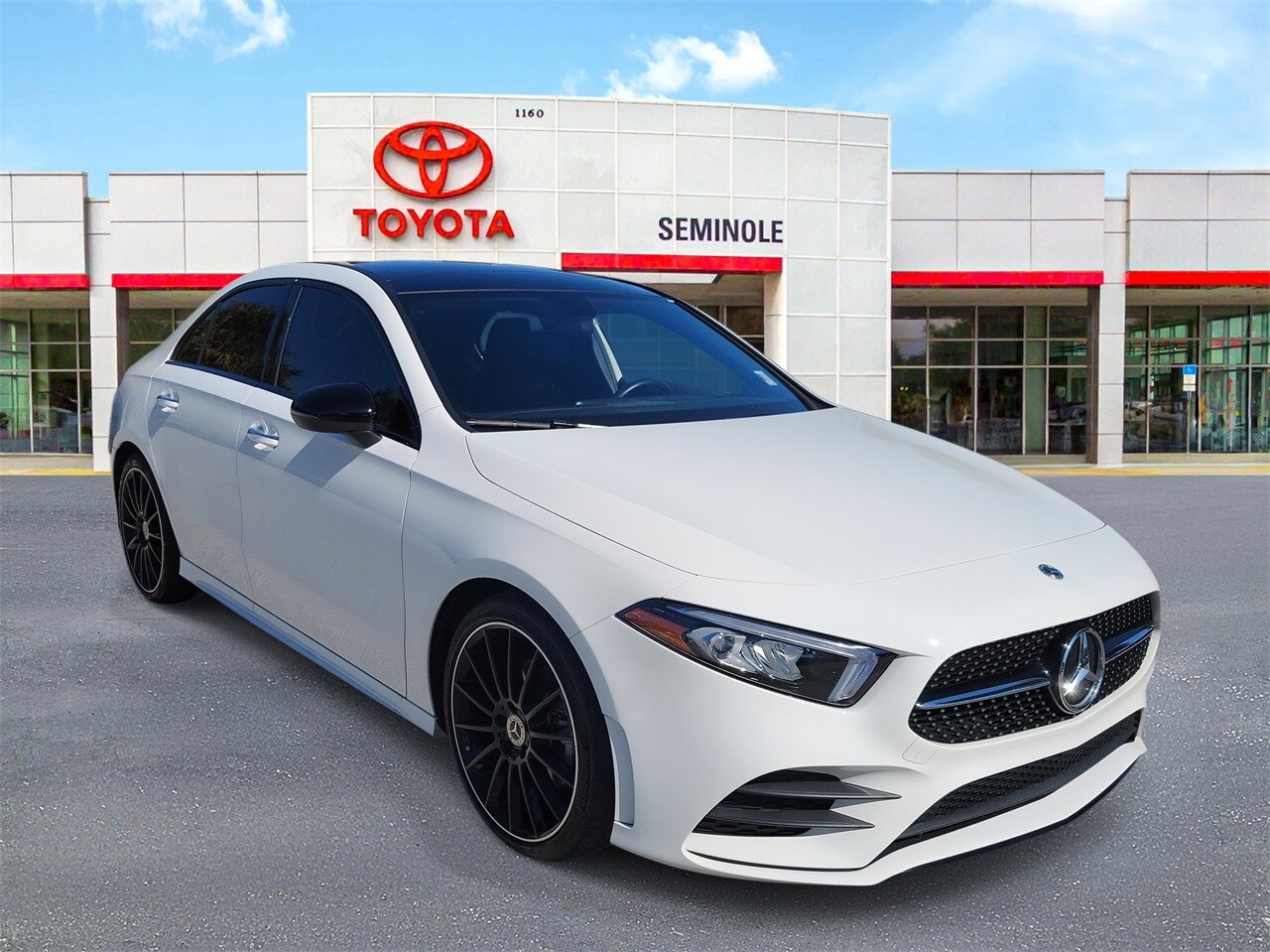 2022 Mercedes Benz A 220 4MATIC photo 2