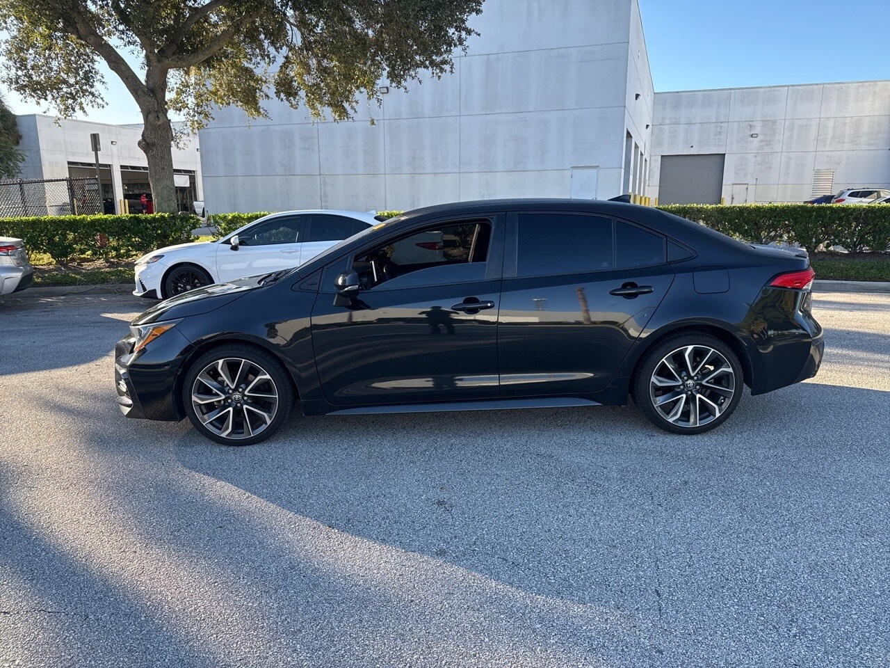 2021 Toyota Corolla SE photo 2
