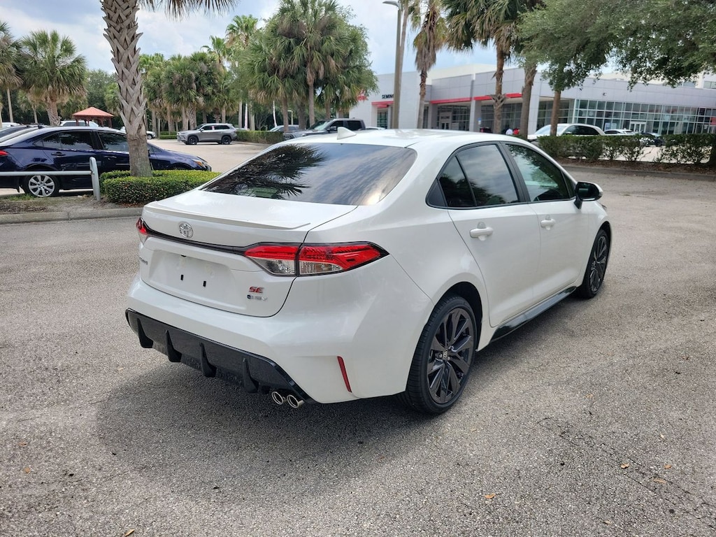 New 2026 Toyota Corolla Hybrid SE Sedan