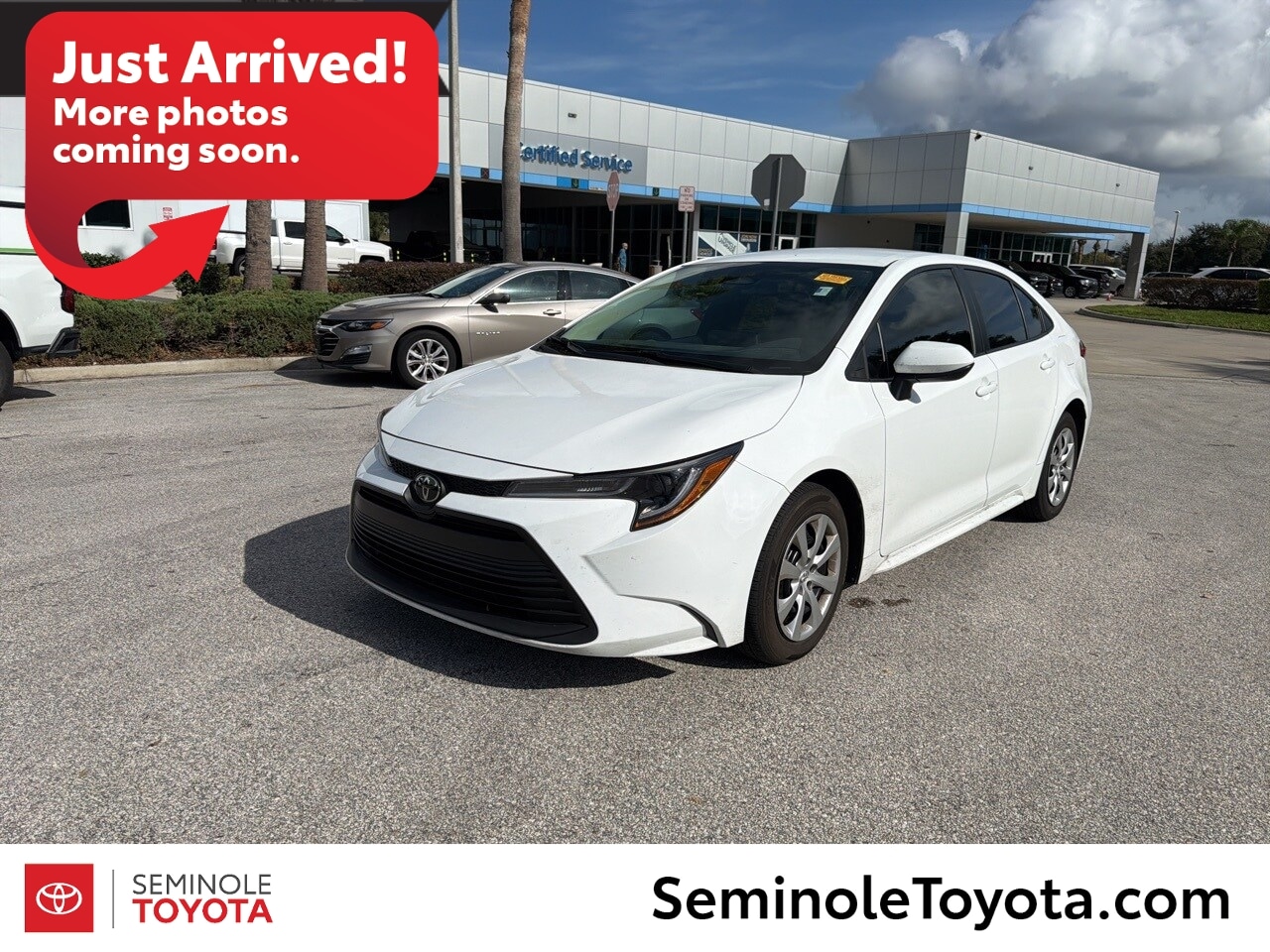 2024 Toyota Corolla LE's photo