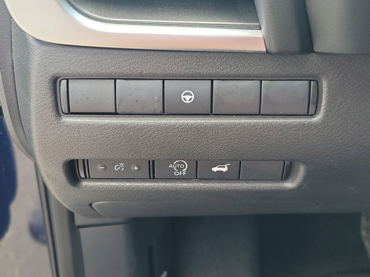2025 Nissan Rogue SV - Photo 30