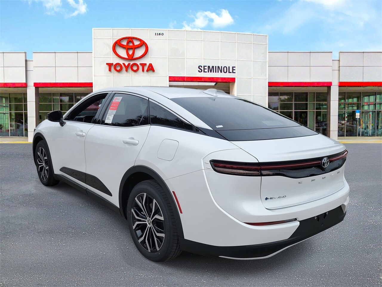 2026 Toyota Crown XLE photo 4