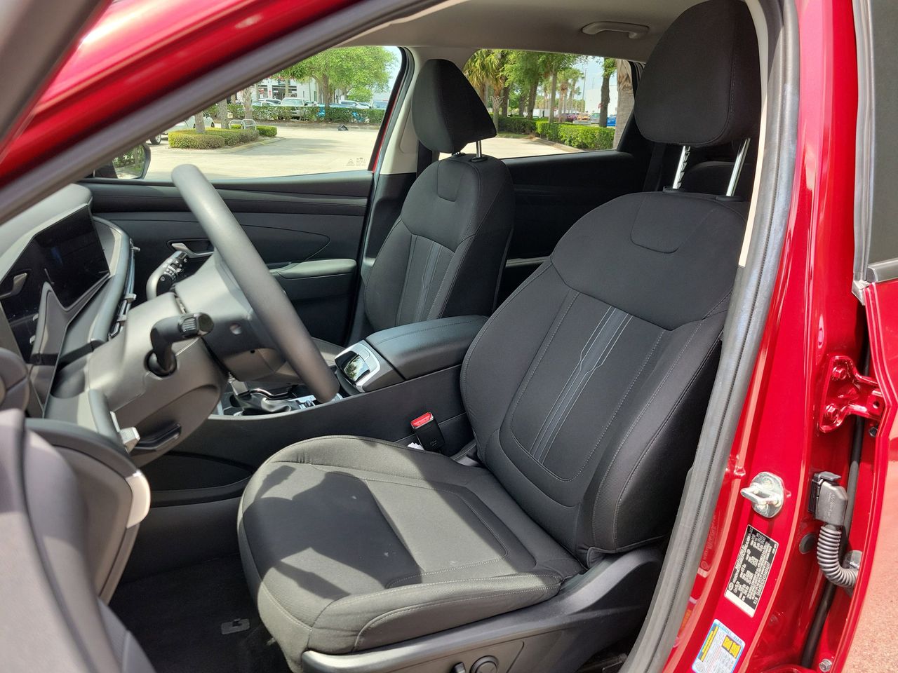 2025 Hyundai Tucson SEL - Photo 16