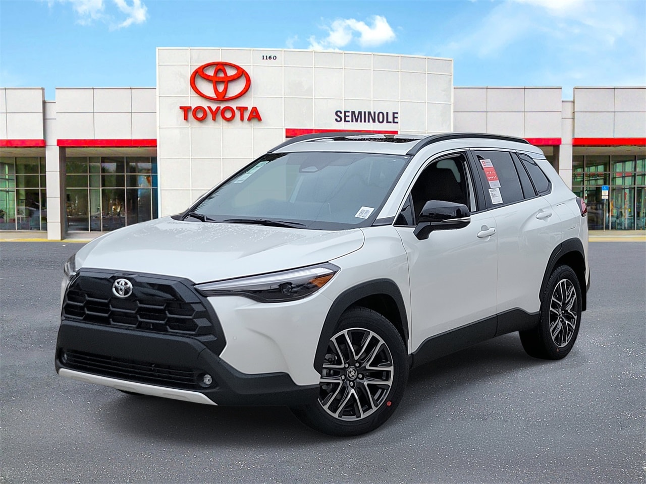 2026 Toyota Corolla Cross XLE's photo