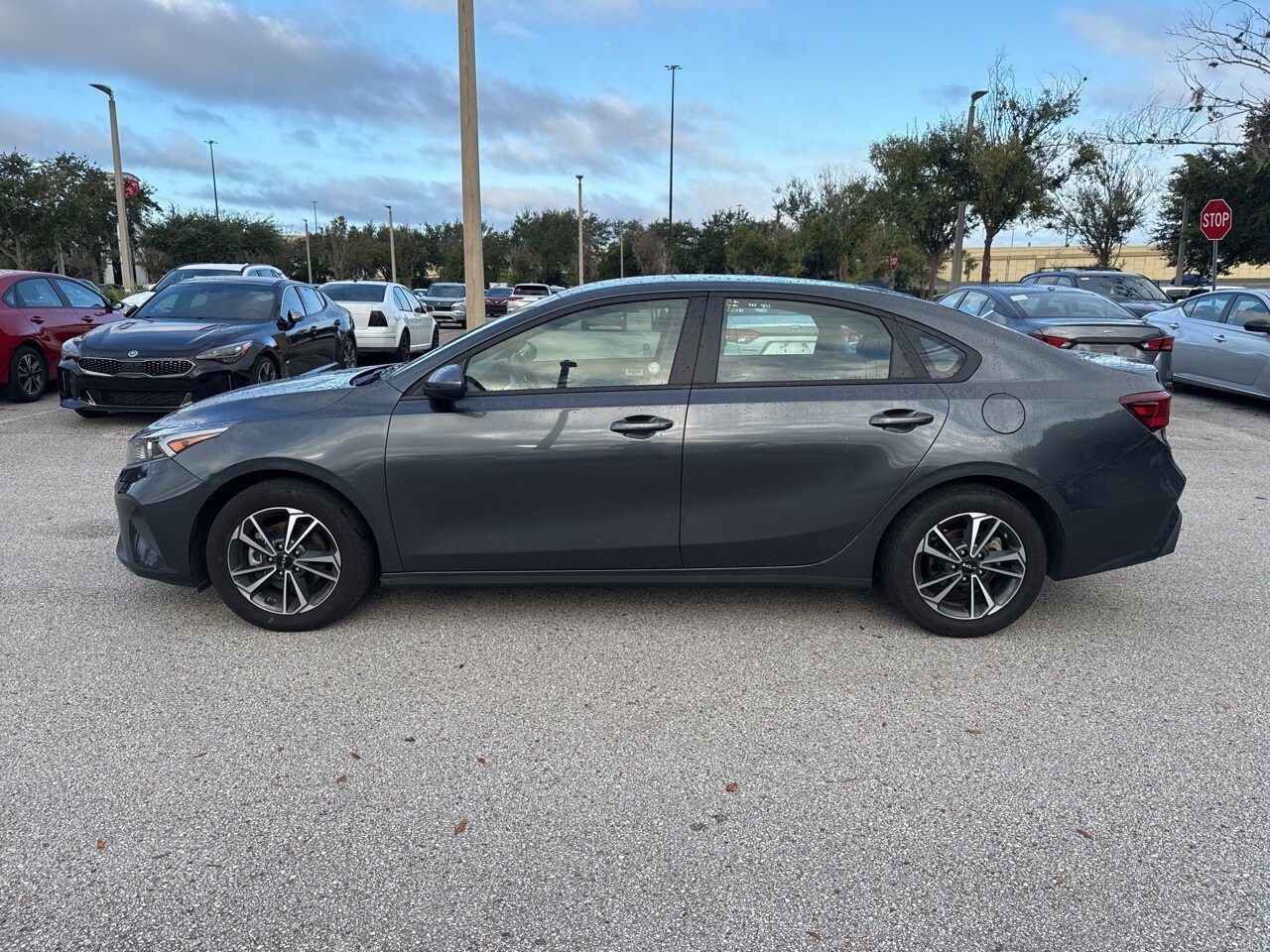 2024 Kia Forte LXS photo 2
