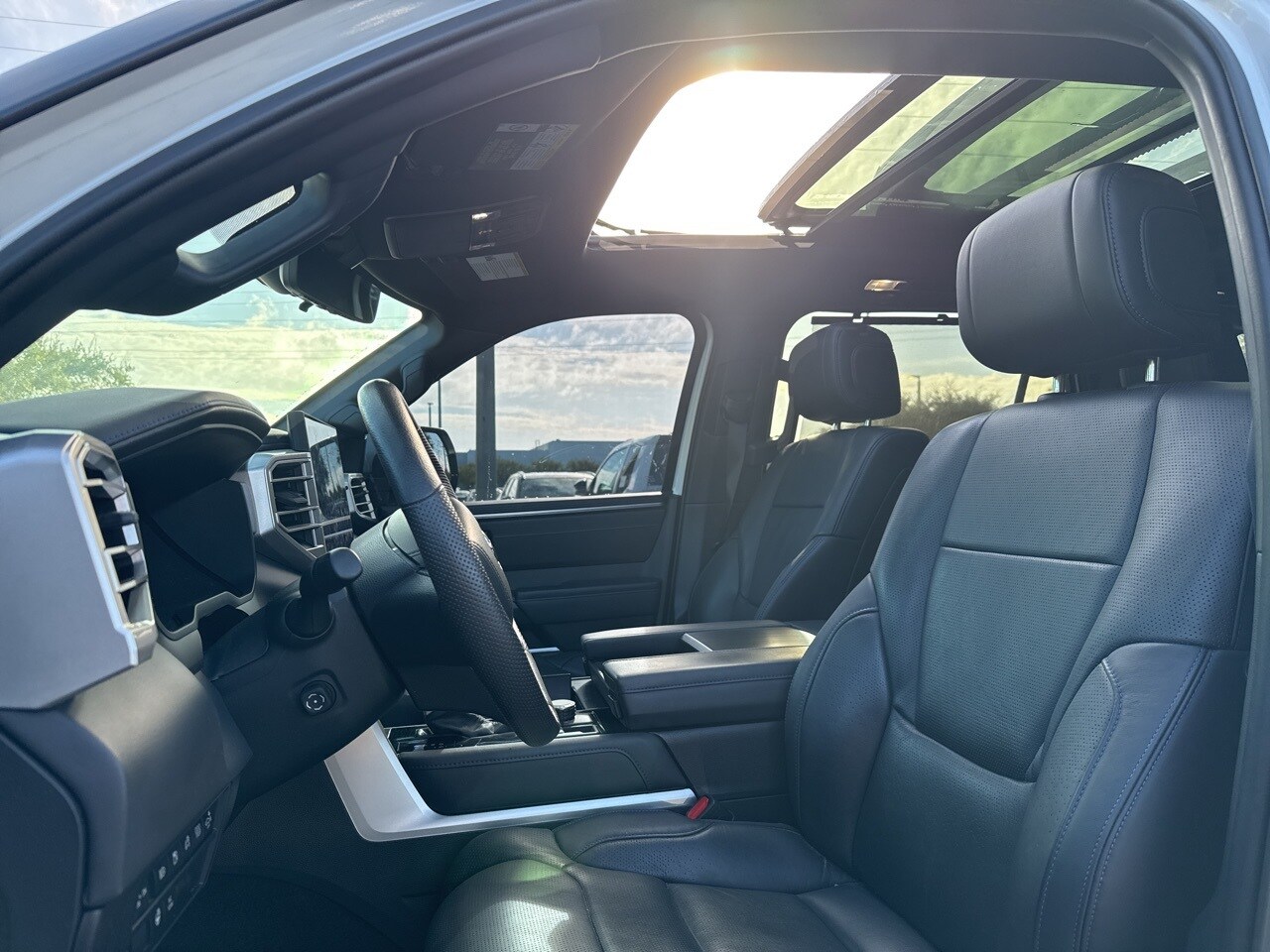 2024 Toyota Sequoia Platinum photo 4