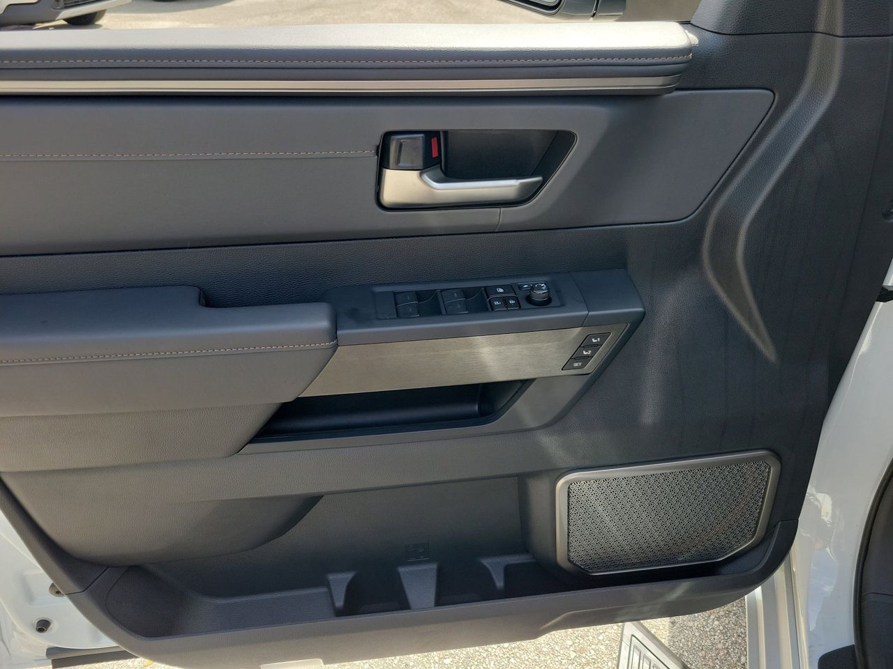 2026 Toyota Tundra Capstone - Photo 14