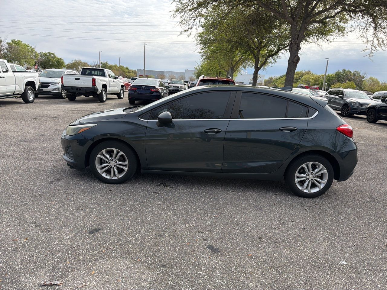 Used 2019 Chevrolet Cruze LT with VIN 3G1BE6SM7KS539832 for sale in Sanford, FL