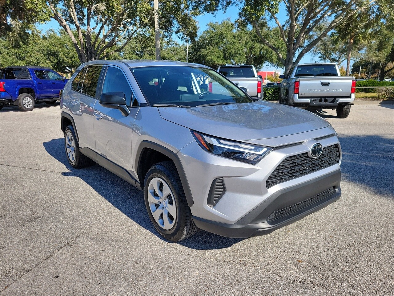 2025 Toyota RAV4 LE photo 2