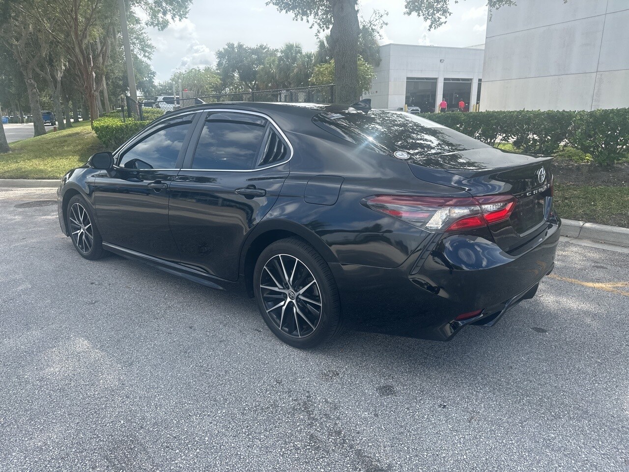 2024 Toyota Camry SE photo 2