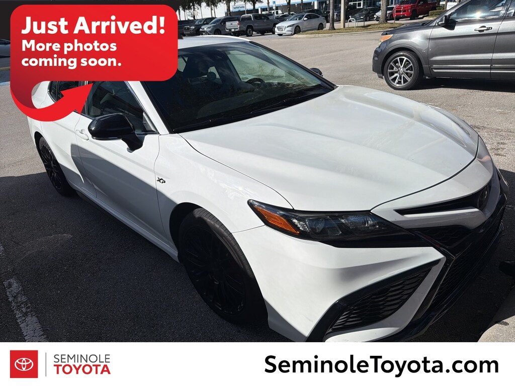 Used 2022 Toyota Camry SE Sedan